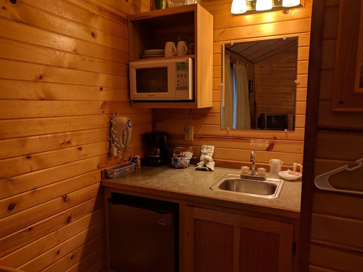 טרינידד Emerald Forest Cabins מראה חיצוני תמונה