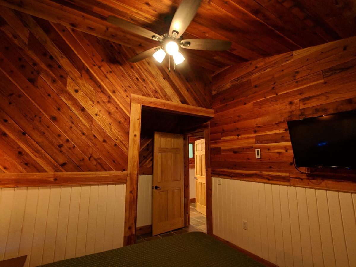 טרינידד Emerald Forest Cabins מראה חיצוני תמונה